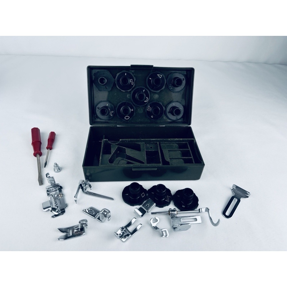 Wards Signature Multi-Stitch Machine Sewing Parts In Case Vintage cams foot Lot